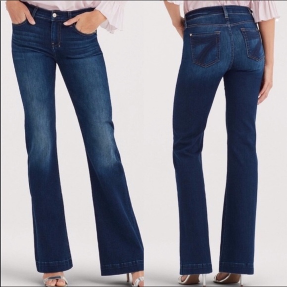 7 For All Mankind Denim - 7 For All Mankind Dojo Flare Jeans. Size 28.